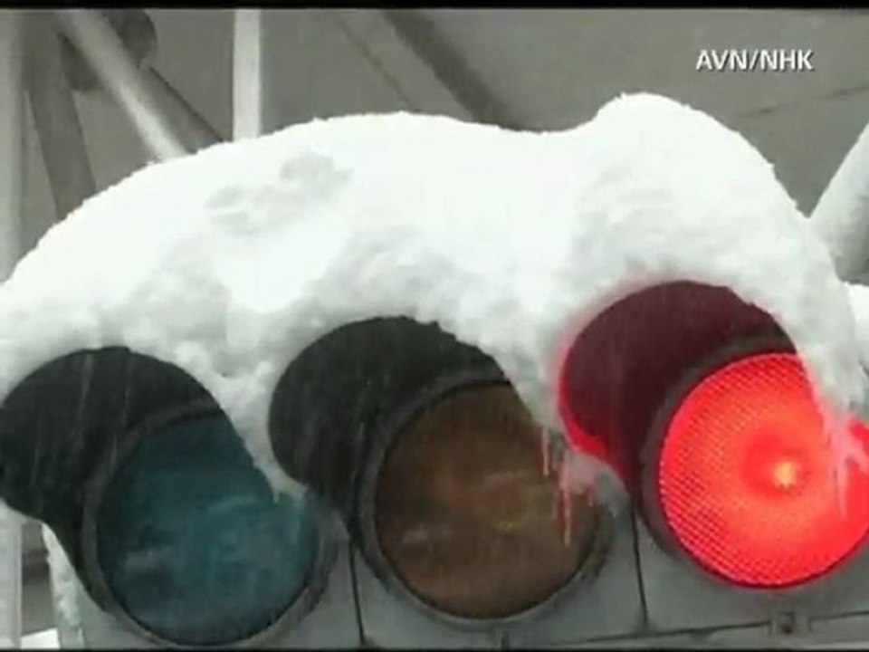 Bajo un metro de nieve se encuentran algunas ciudades de Japón