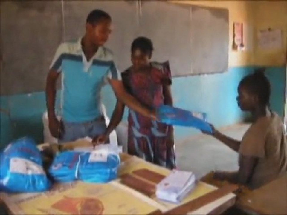Zambia, Luembe, Nyimba District: Bednet distributions