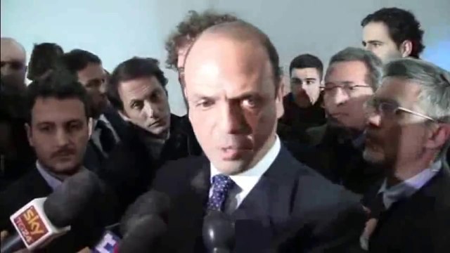 Alfano - Il cittadino deve scegliere il parlamentare ma anche il premier (17.02.12)