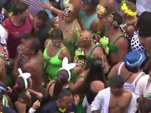 Bola Preta arrasta mais de dois milhões de foliões