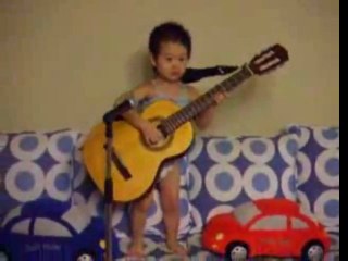 World&apos;s Youngest Hey Jude