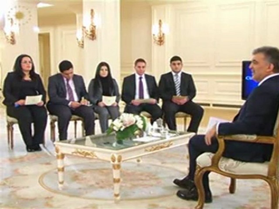 Edebiyat Hocasından Cumhurbaşkanı Gül'e DİL Sorusu