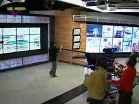 (VIDEO) Cayendo y Corriendo 17.02.12 2/2