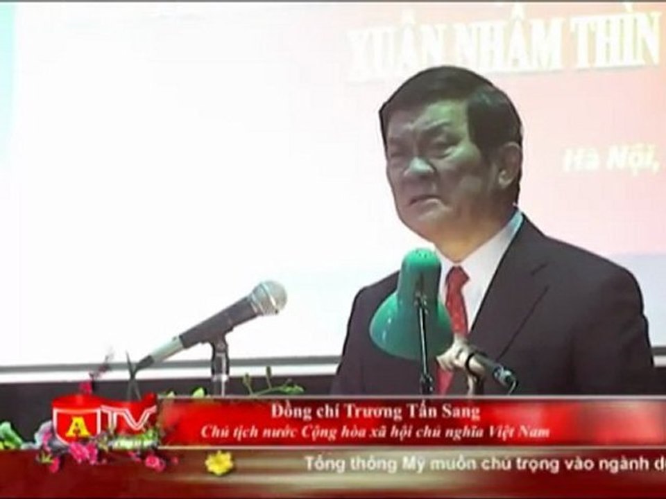 Chủ tịch nước Trương Tấn Sang chúc Tết cán bộ chiến sĩ công an