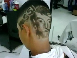 Il se coiffe en l'honneur de Lionel Messi