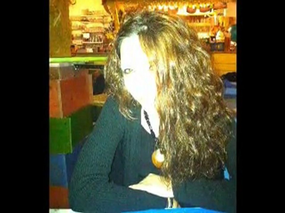 Thaly "Je l'aime " avec les paroles