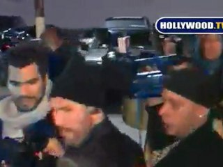 Paparazzi Breaks Jessica Alba's Mirror At Bardot