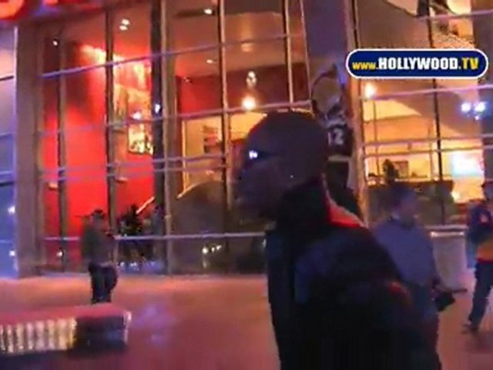 Eddie Murphy Leaves Staples Center