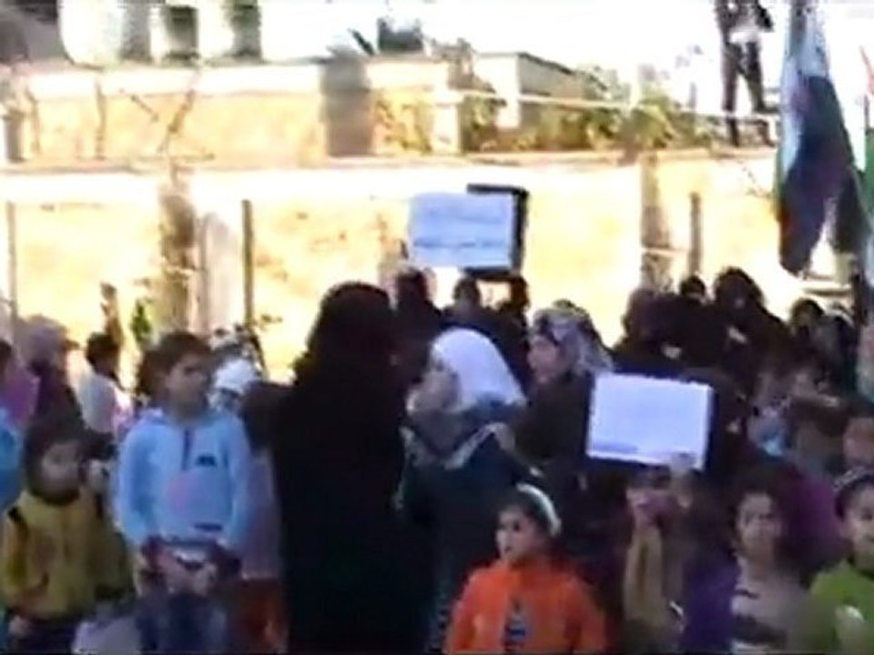 فري برس   معرة النعمان حرائر معرة النعمان 18 2 2012