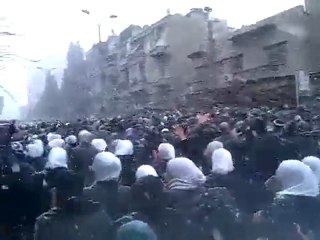 فري برس   دمشق  تشييع شهداء المزة تحت الثلوج 12 2 2012