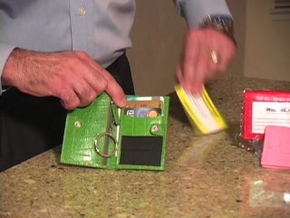 Stylish Women's Leather Keychain Wallet – Compact & Unique 👜