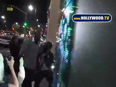 Khloe, Rob Kardashian And Lamar Odom Leave Katsuya Restaurant