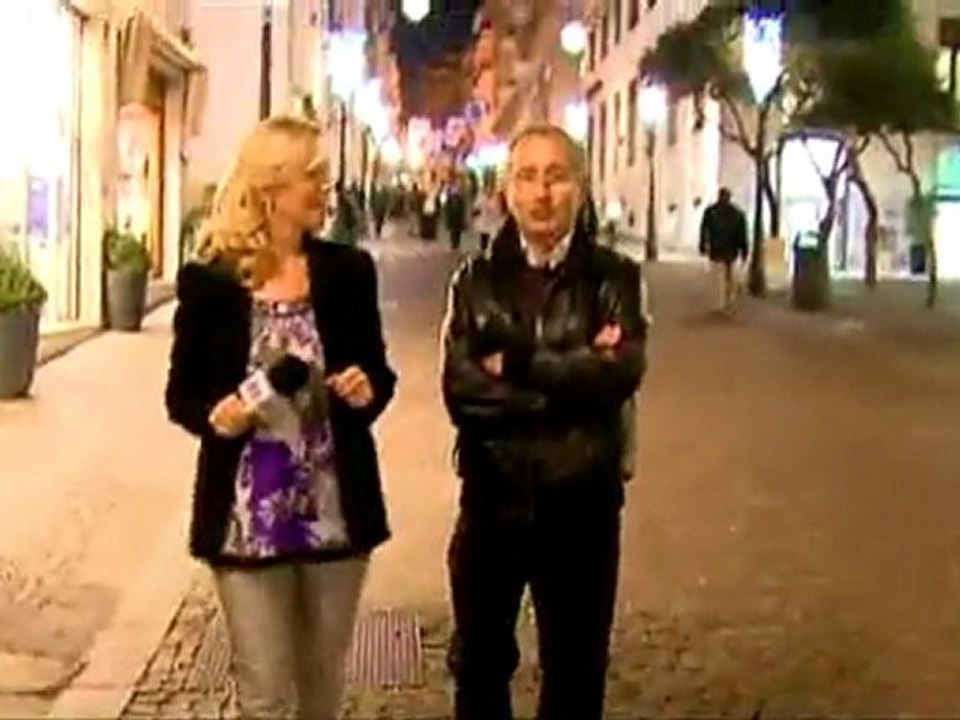 PASSEGGIATA IN CITTA' - 6^ puntata
