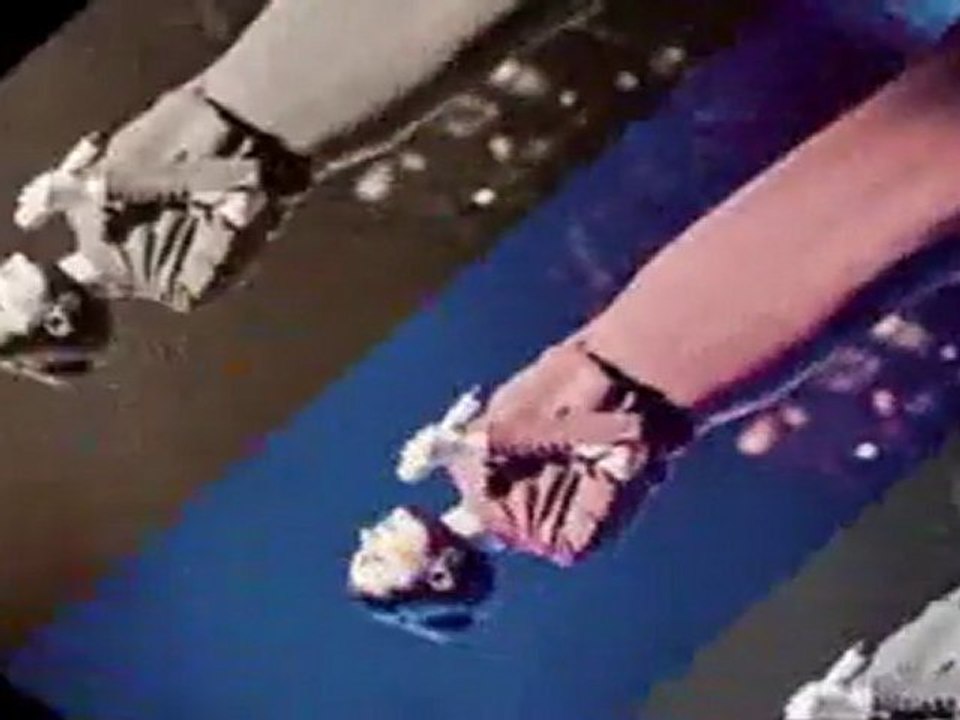 Sıla Gençoğlu Resmi Fun Sitesi