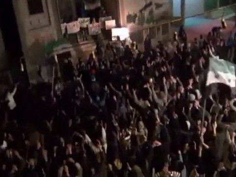 فري برس دمشق كفرسوسة مظاهرة مسائية نصرة للمزة جامع الفاتح 18 2 2012