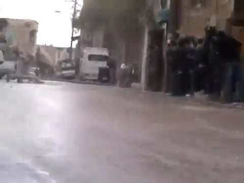 فري برس دمشق المزة جامع المصطفى اطلاق النار ع المتظاهرين 17 2 2012