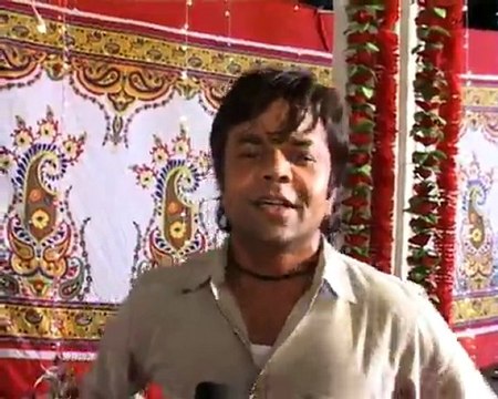 Riya Sen & Rajpal Yadav Dancing Together
