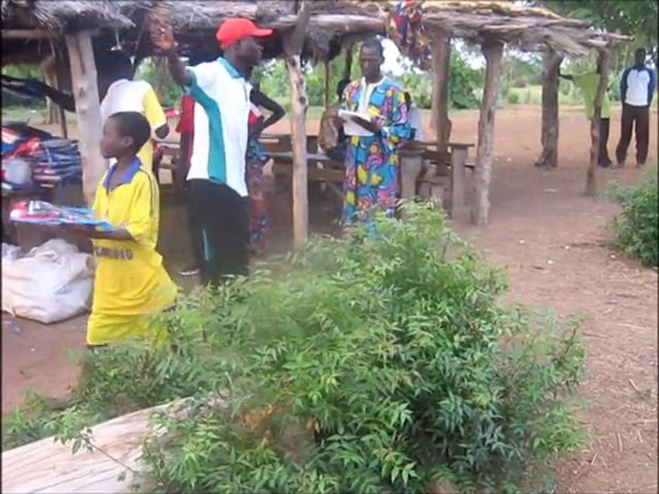 Togo, Keran, Kante: Bednet distribution