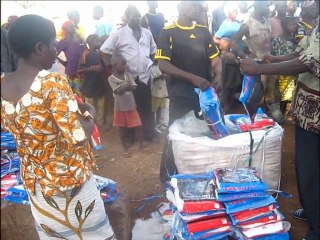 Togo, Keran, Pesside: Bednet distribution