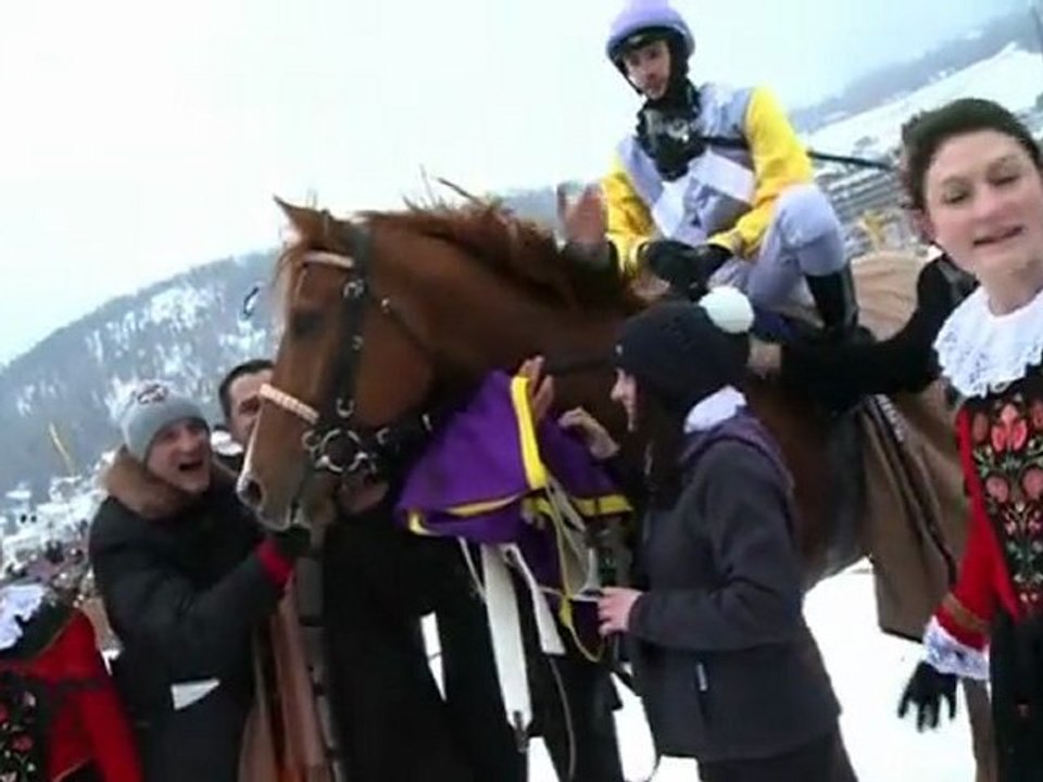 Grand Prix de St Moritz 2012 : Victoire de African Art, sous la selle de F. Di Fède