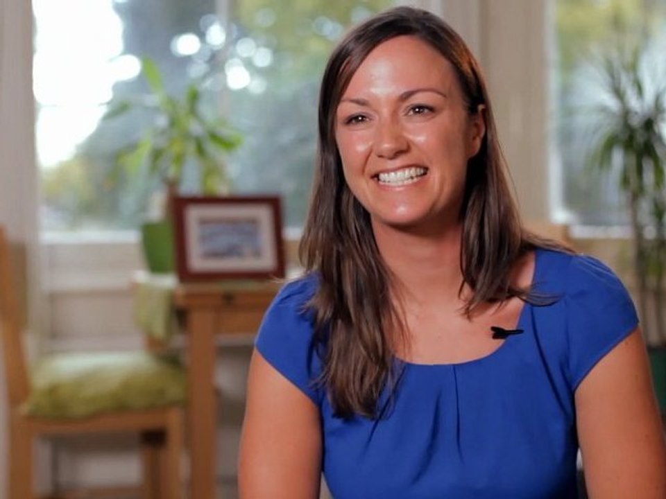 Louise talks about fundraising in memory of her friend and the support she received from Macmillan