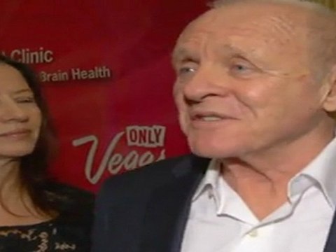 Anthony Hopkins rend hommage à Mohamed Ali