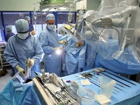 CRUK | Research centres | Launch of hi-tech research centre at Imperial