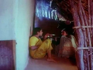 Trisoolam - Krishnam Raju Helps Village People