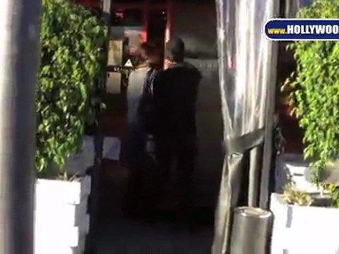 Joe Jonas Grabs Organic Food at Cheebo