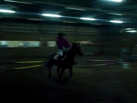 Concour avec shakira 60 cm ( on avance on avance !! ) :D