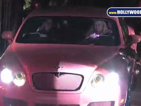 Paris Hilton, Cy Waits Leave Nobu for Home