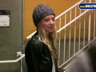 EXCLUSIVE: Pretty Amanda Seyfried Sees 'Black Swan' at ArcLight