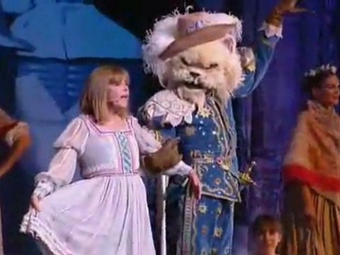 -Chantal Goya (show 2011-Becassine etc)