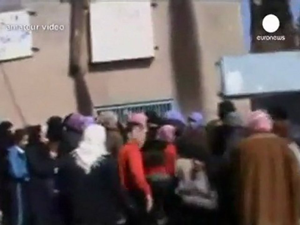 Siria: Croce rossa tratta per un cessate il fuoco