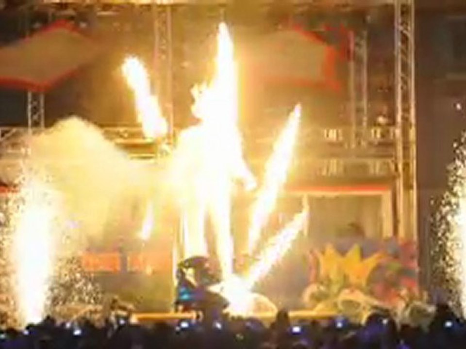 Carnaval de Nice 2012 - Roi du Sport - Coup d'envoi