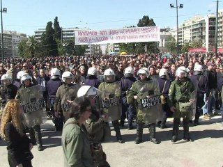 مظاهرات في اثينا ضد خطة التقشف