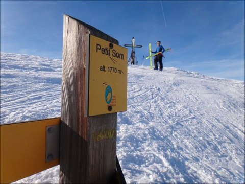 Petit Som (1772 m), Chartreuse, par le col de Bovinant. Monastère de la Grande Chartreuse.
