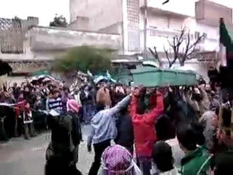 فري برس حماة تشيع الشهيد طلحة بكور في حي جنوب الملعب 19 2 2012