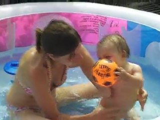 Ma piscine avec maman