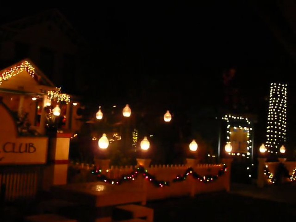 HEW YEAR 2011 025