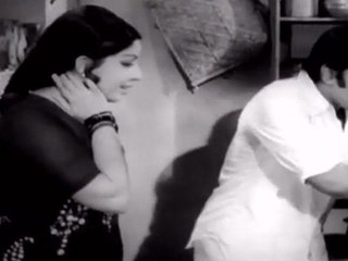 KANAVAN MANAIVI - Muthuraman Dreaming About Jayalalitha