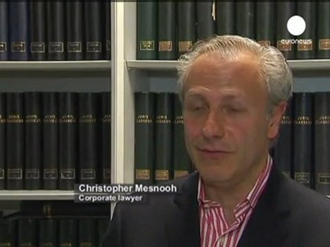 Strauss-Kahn in stato di fermo per sfruttamento alla...