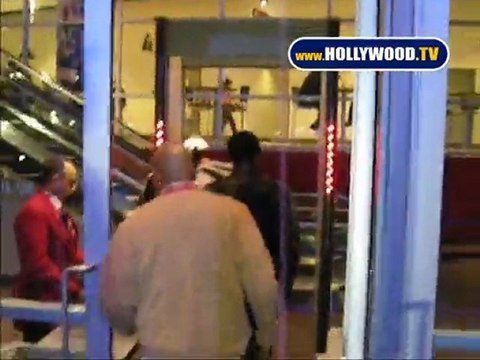 Puffy Diddy Wears Grill to Lakers Game at Staples