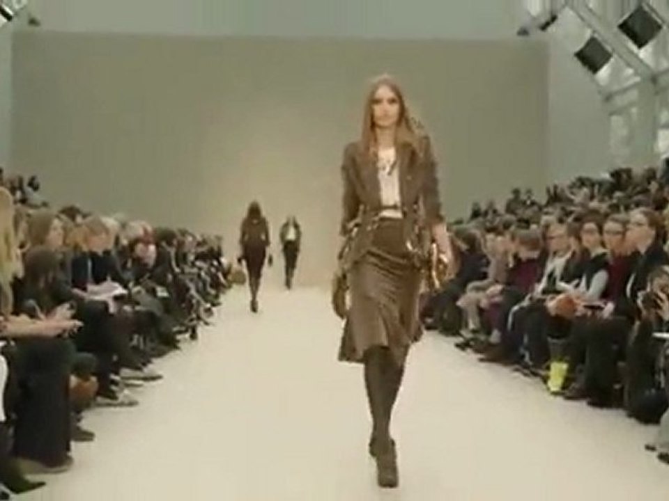 Burberry Fall Winter 2012 2013 London Fashion Show  _ Exclusive _ Fashionopher