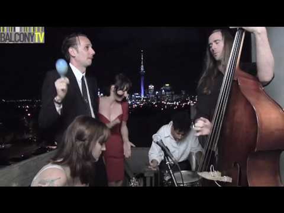 THE DRAB DOO RIFFS (BalconyTV)
