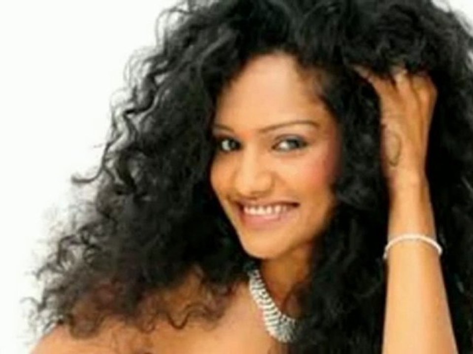 Laura Beg_-- Savane.