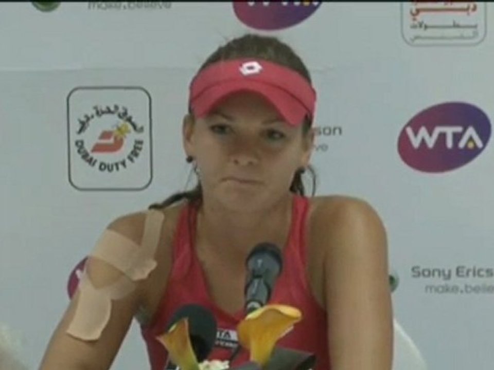 Dubai - radwanska zufrieden mit sich
