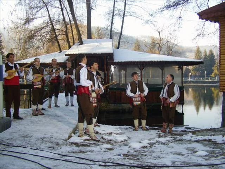 Grupa Avtentik - Kakvo ludo mlado