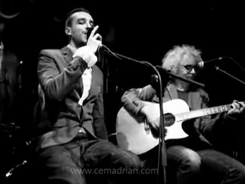 Cem Adrian & Derya Köroğlu - Çember