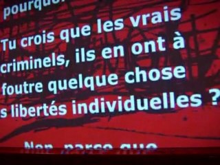 Vaquette, la Conjuration de la peur (extrait, les armes non létales...)